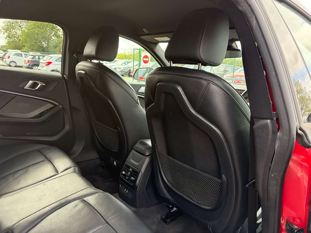 2020 BMW 218i — image 27