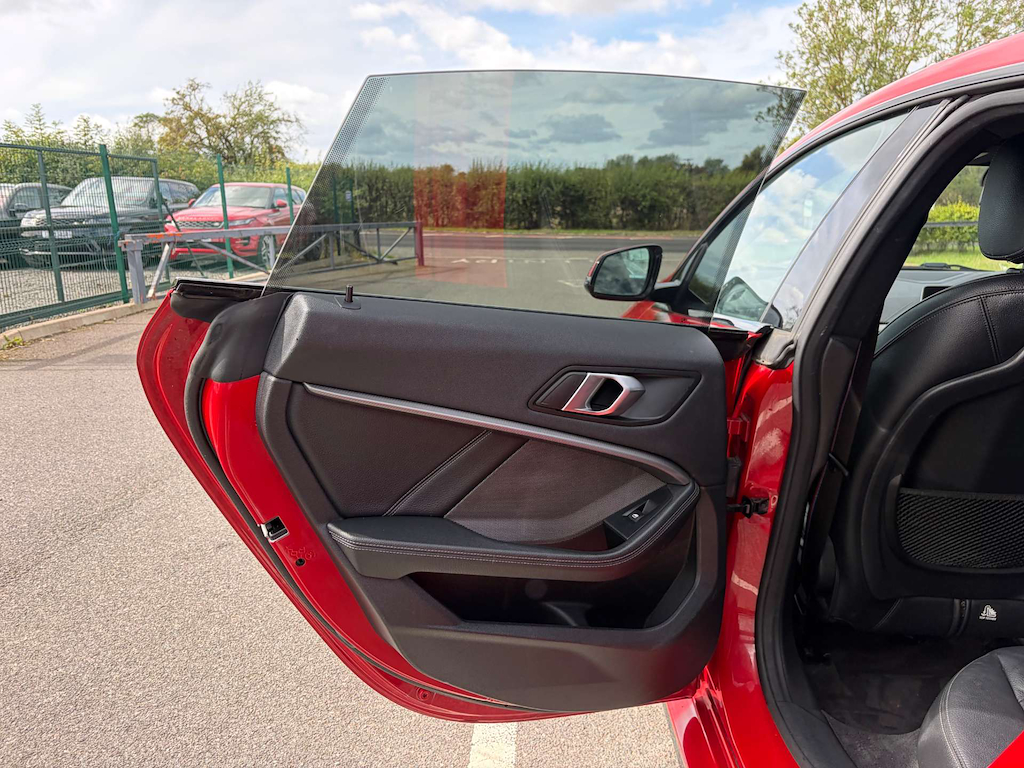 2020 BMW 218i — image 19