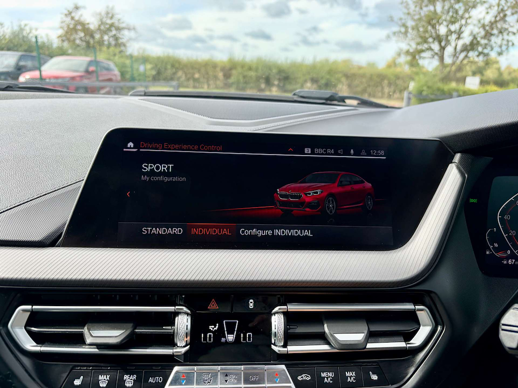 2020 BMW 218i — image 41