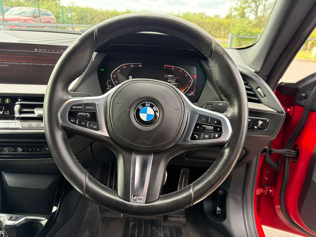 2020 BMW 218i — image 34