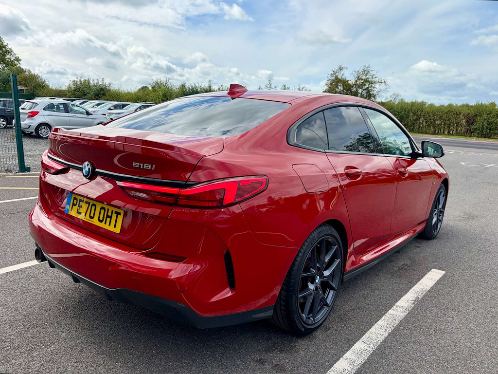 2020 BMW 218i — image 9