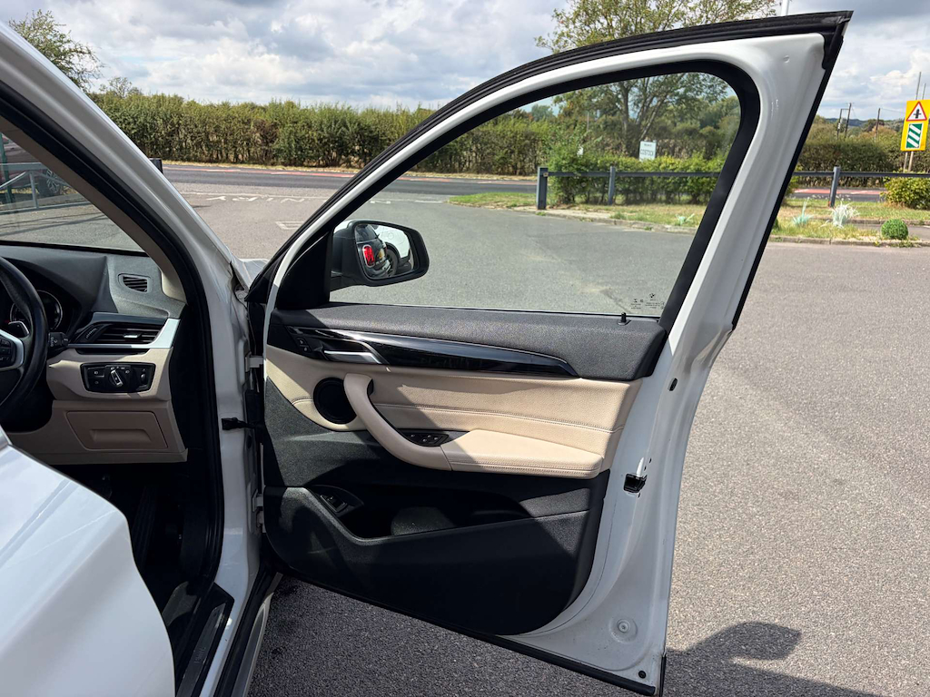 2018 BMW X1 — image 32