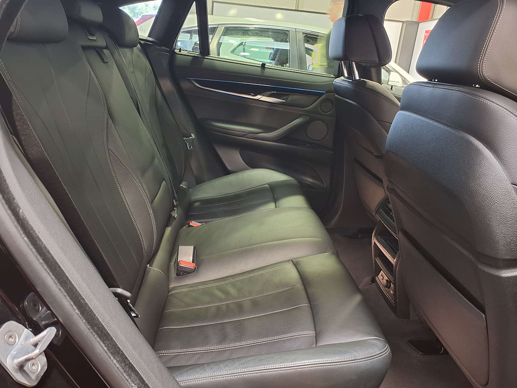 2018 BMW X6 — image 15