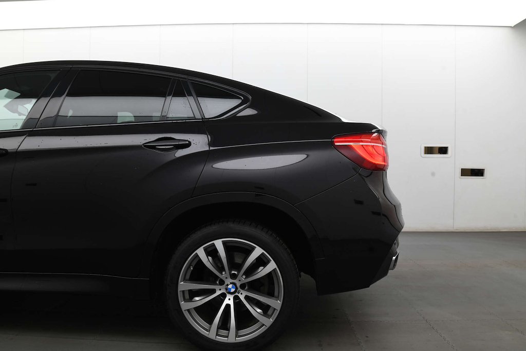 2018 BMW X6 — image 8