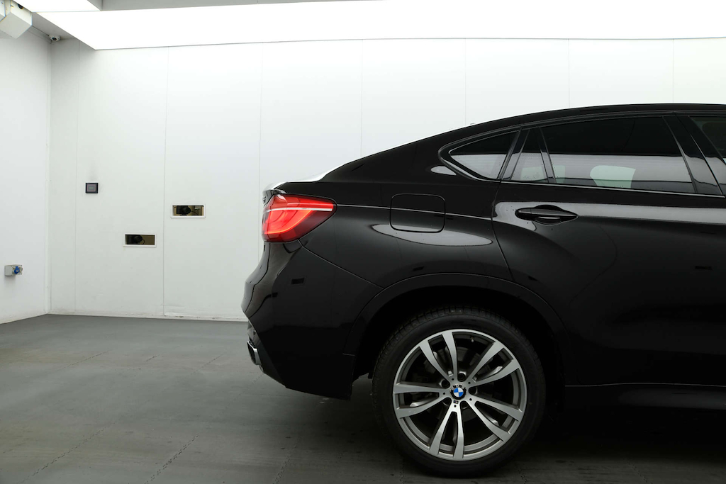 2018 BMW X6 — image 12