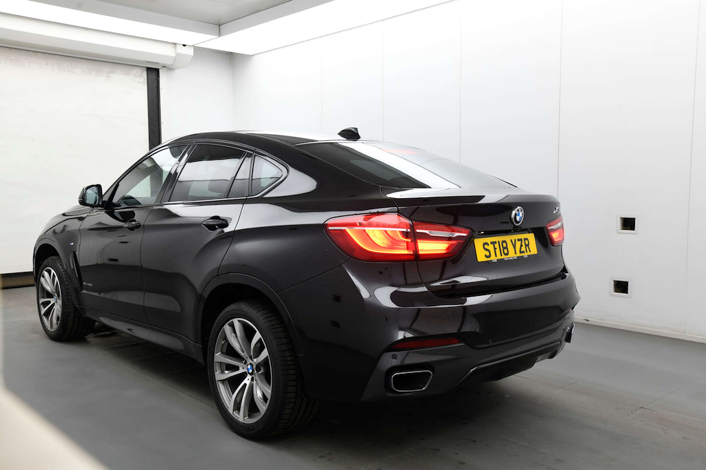 2018 BMW X6 — image 3