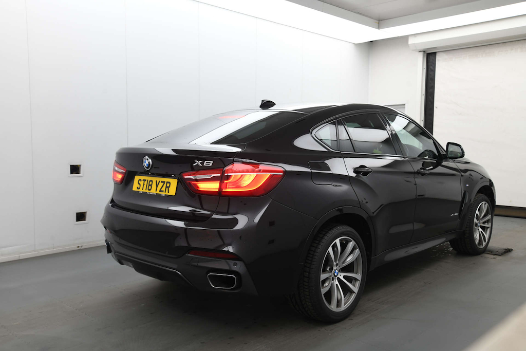 2018 BMW X6 — image 4