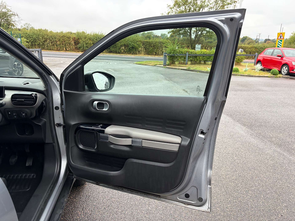 2020 Citroen C4 — image 31