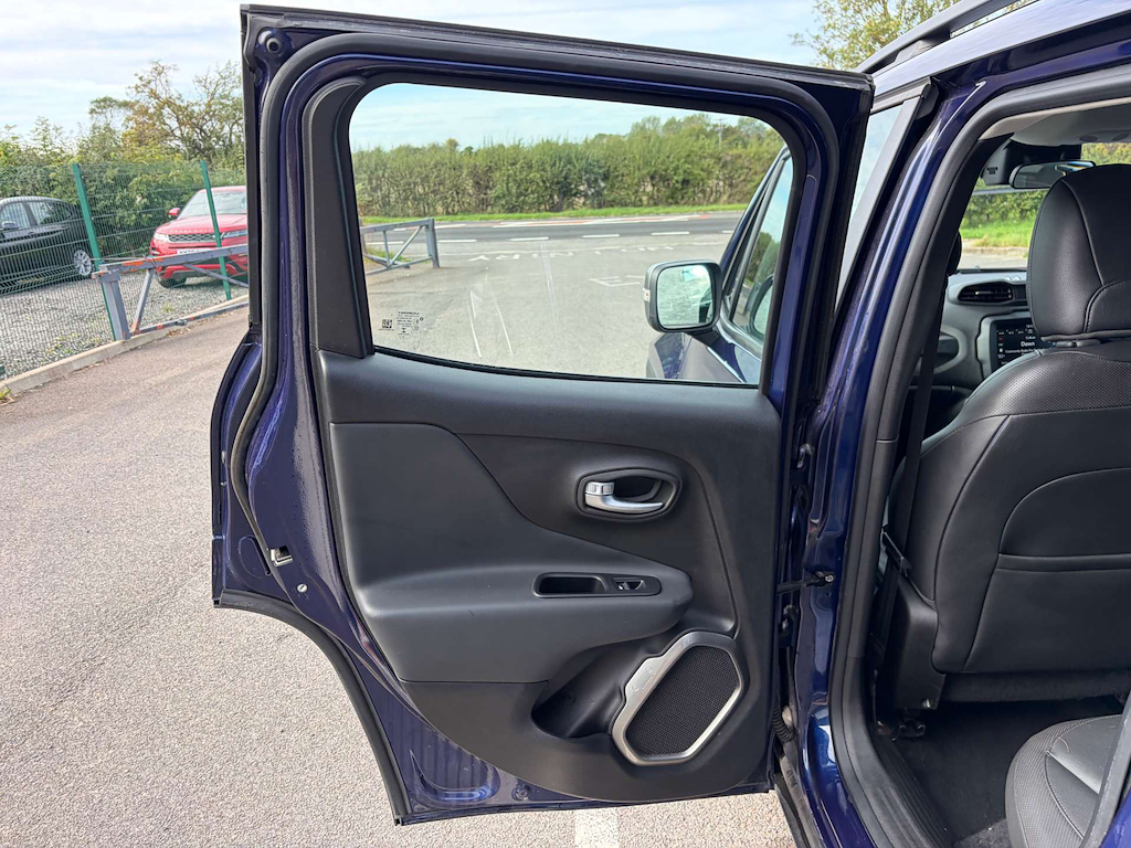 2019 Jeep Renegade — image 19