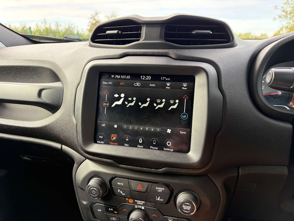 2019 Jeep Renegade — image 41