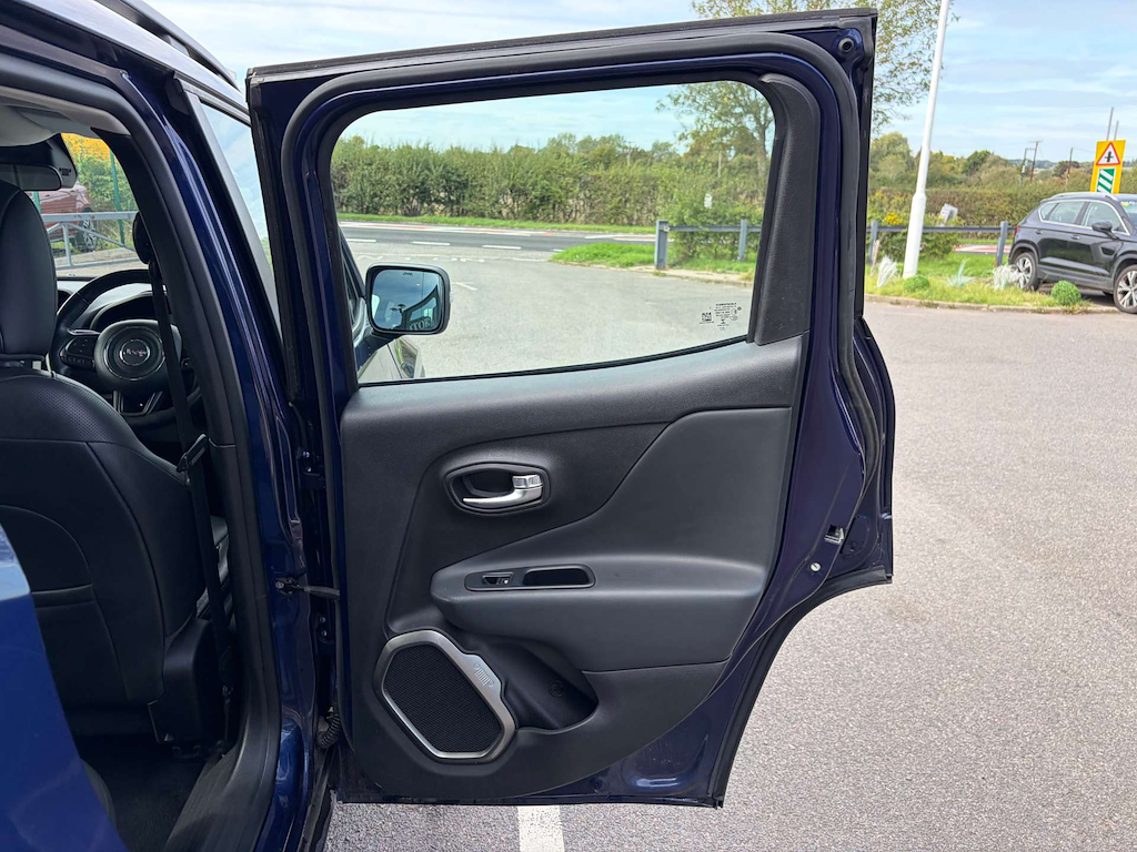 2019 Jeep Renegade — image 25