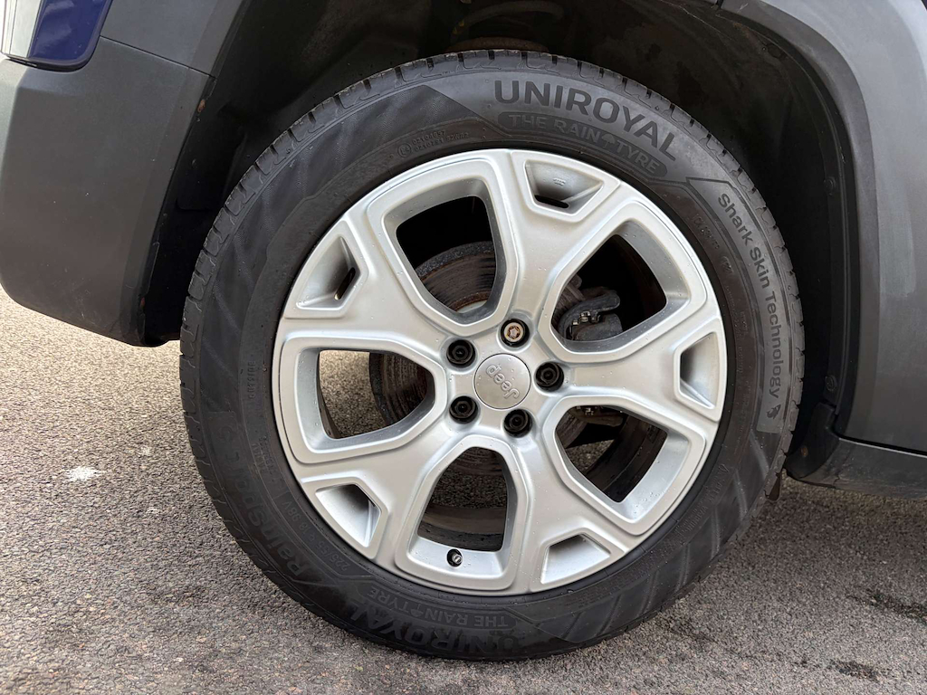 2019 Jeep Renegade — image 14