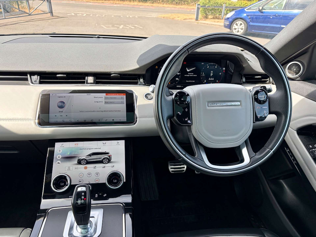 2019 Land Rover Range — image 3