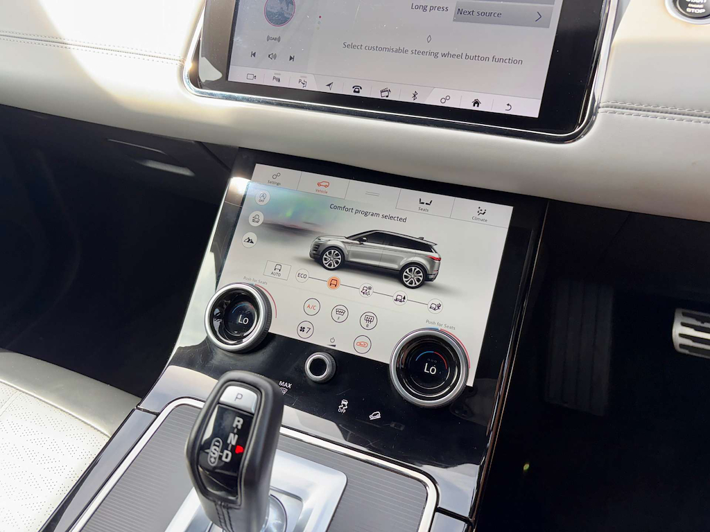 2019 Land Rover Range — image 40