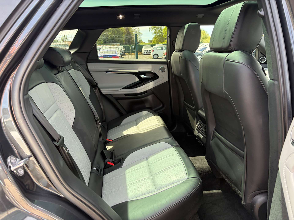 2019 Land Rover Range — image 26