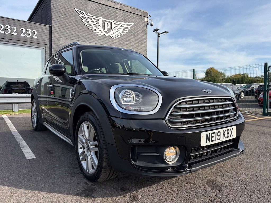 2019 MINI Countryman — image 2