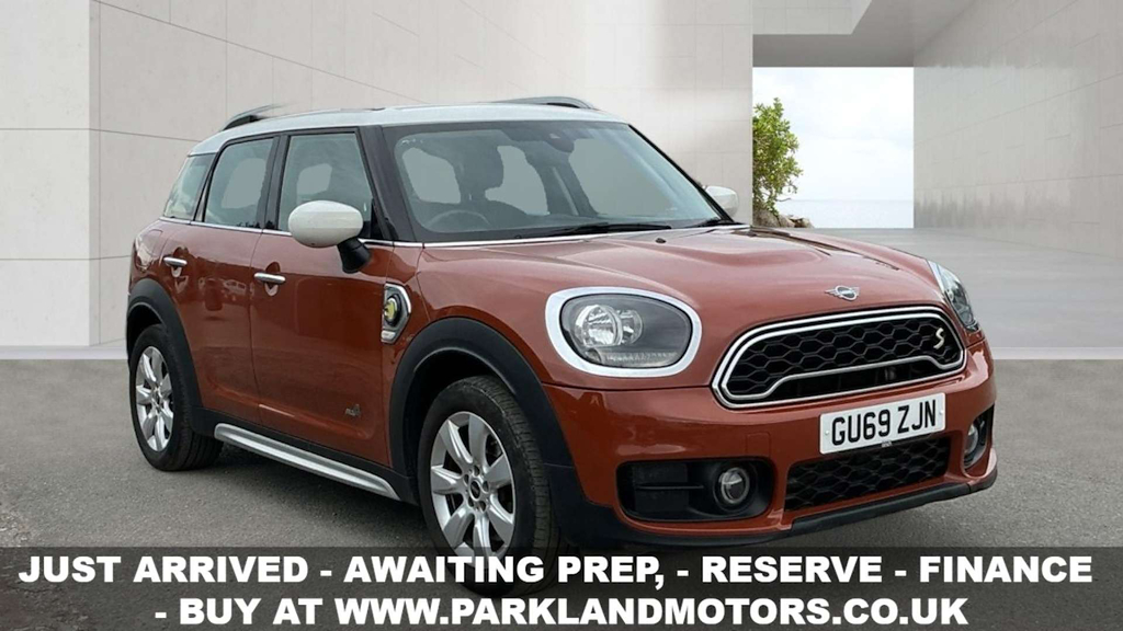 2019 MINI Countryman — image 1