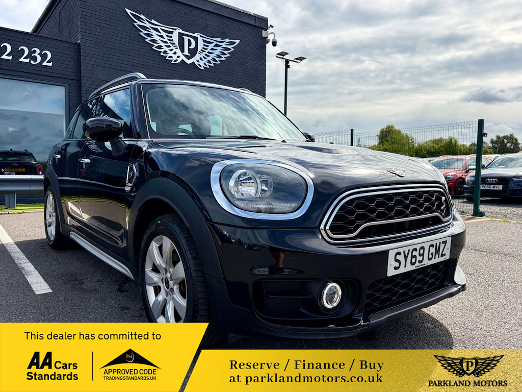 2020 MINI Countryman — image 1