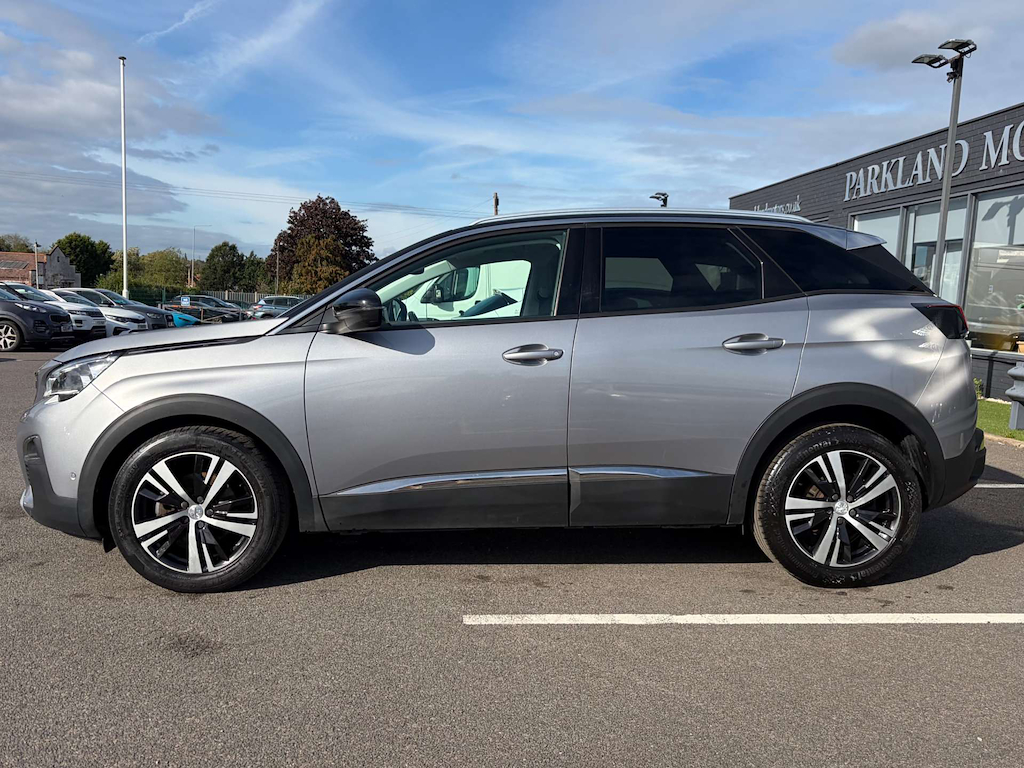 2019 Peugeot 3008 — image 6
