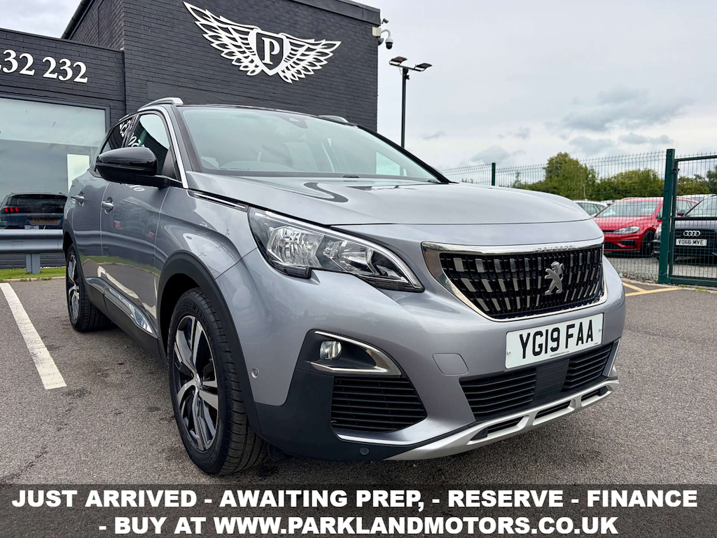 2019 Peugeot 3008 — image 1