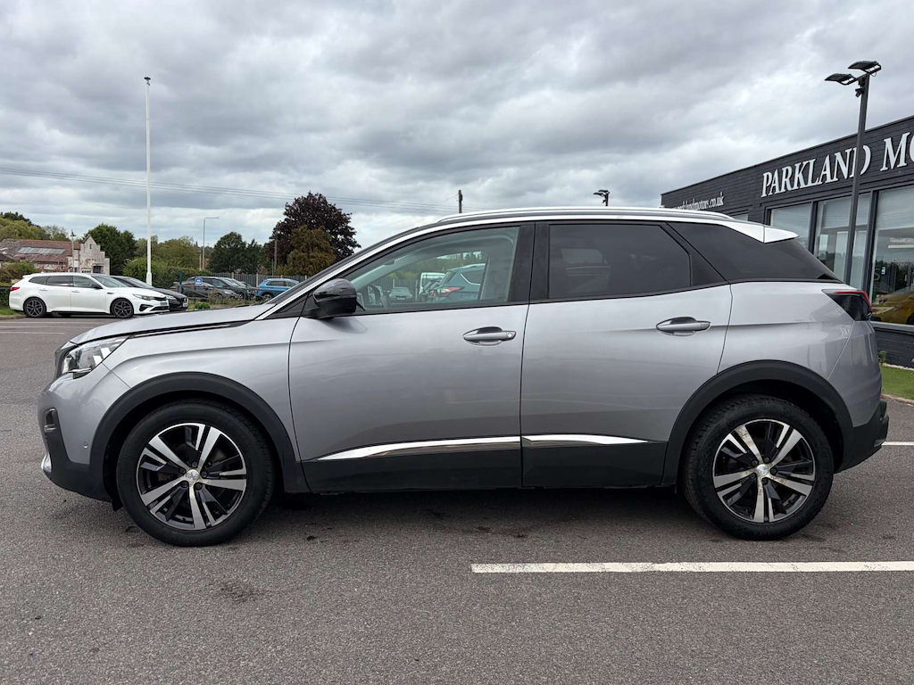 2019 Peugeot 3008 — image 6