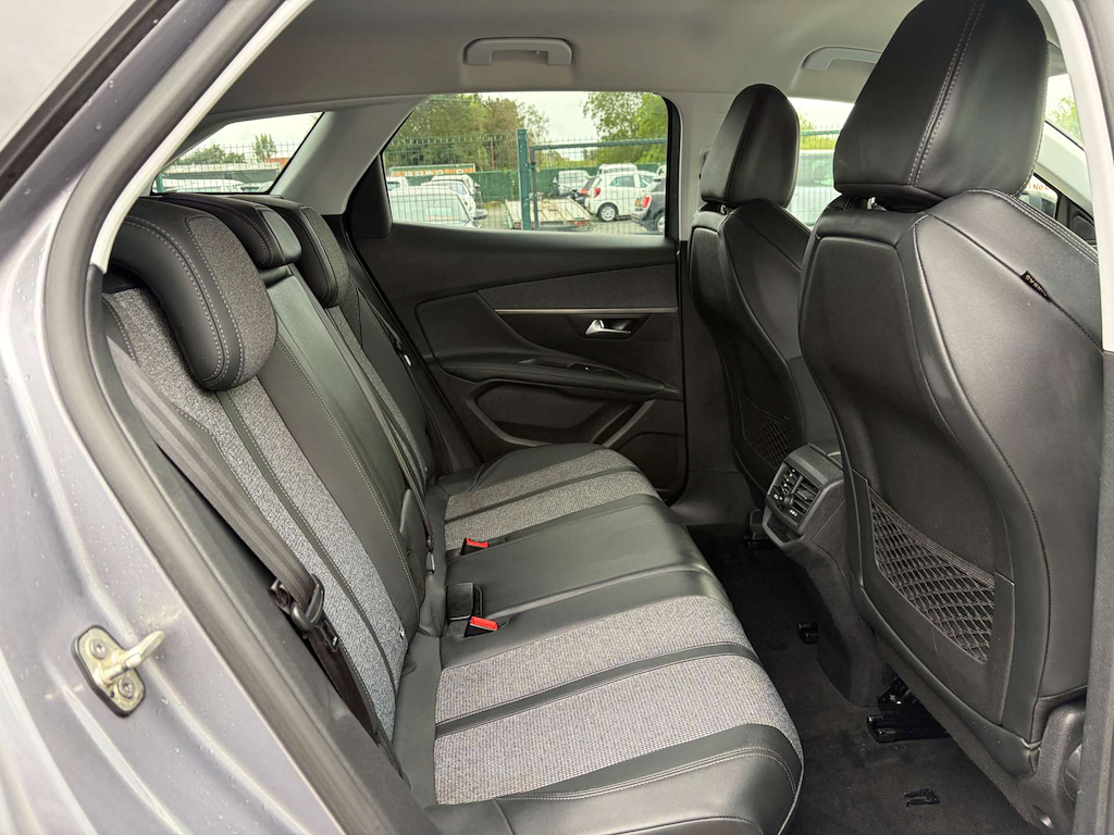 2019 Peugeot 3008 — image 22