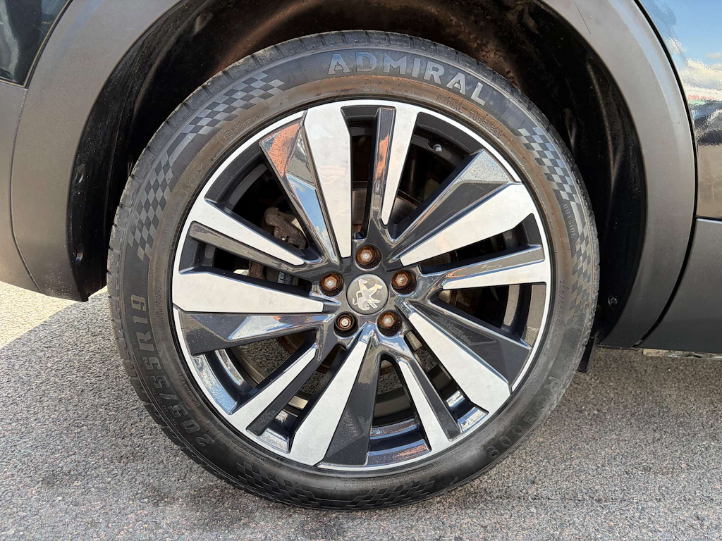 2018 Peugeot 5008 — image 10