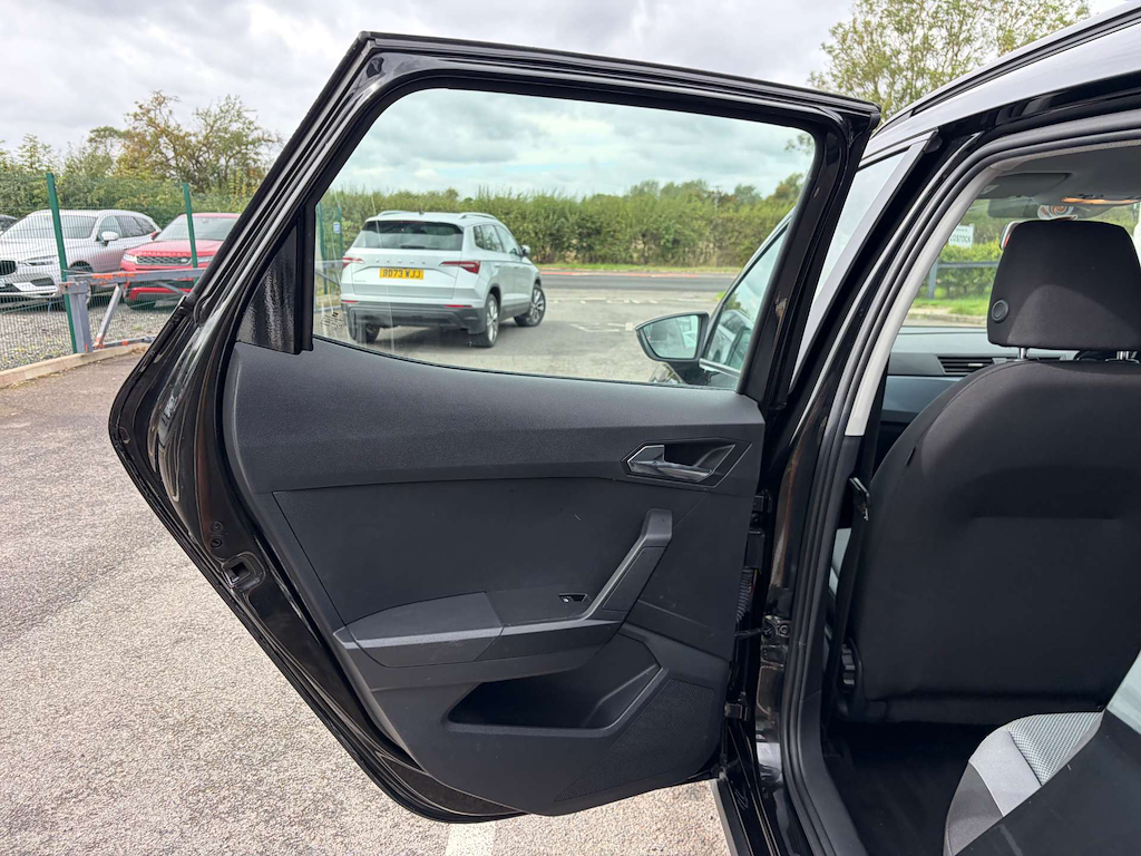 2018 SEAT Arona — image 19