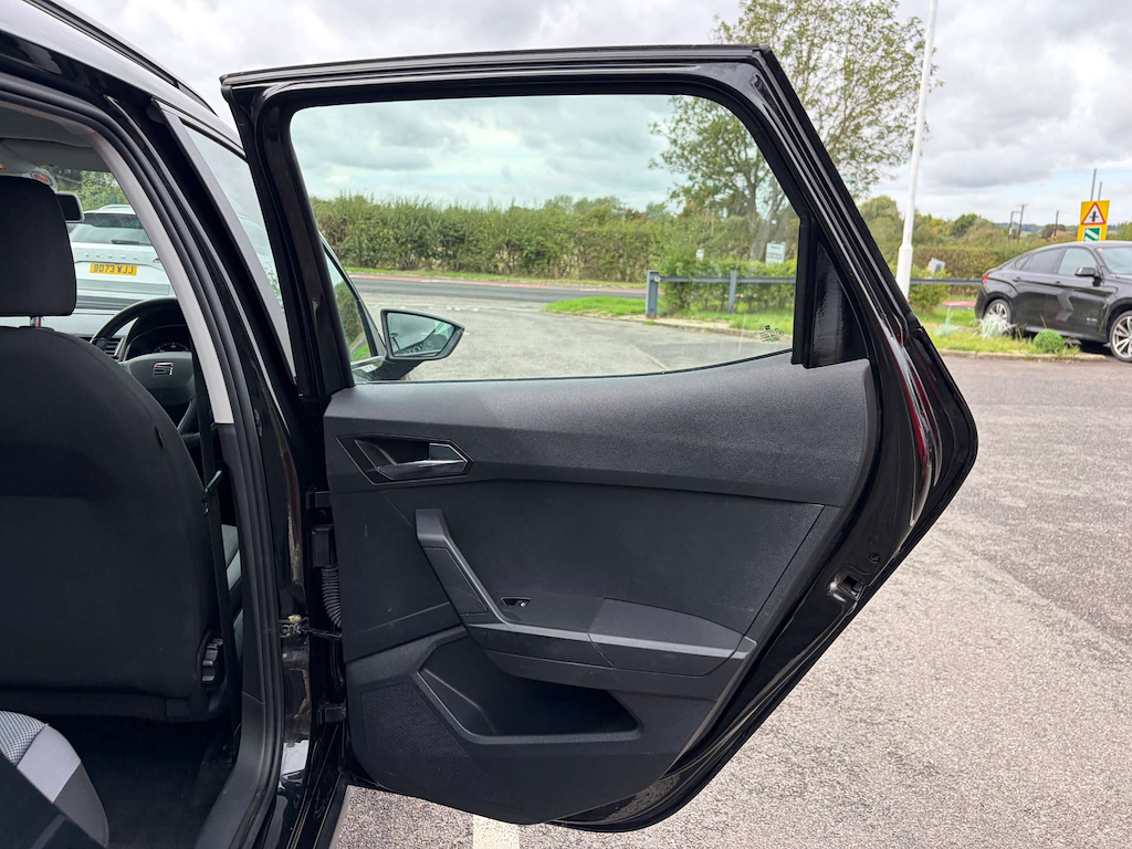 2018 SEAT Arona — image 24