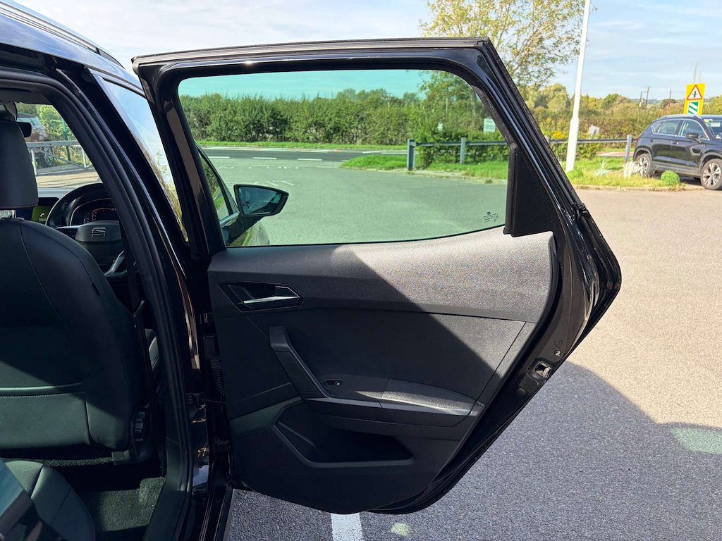 2021 SEAT Arona — image 25