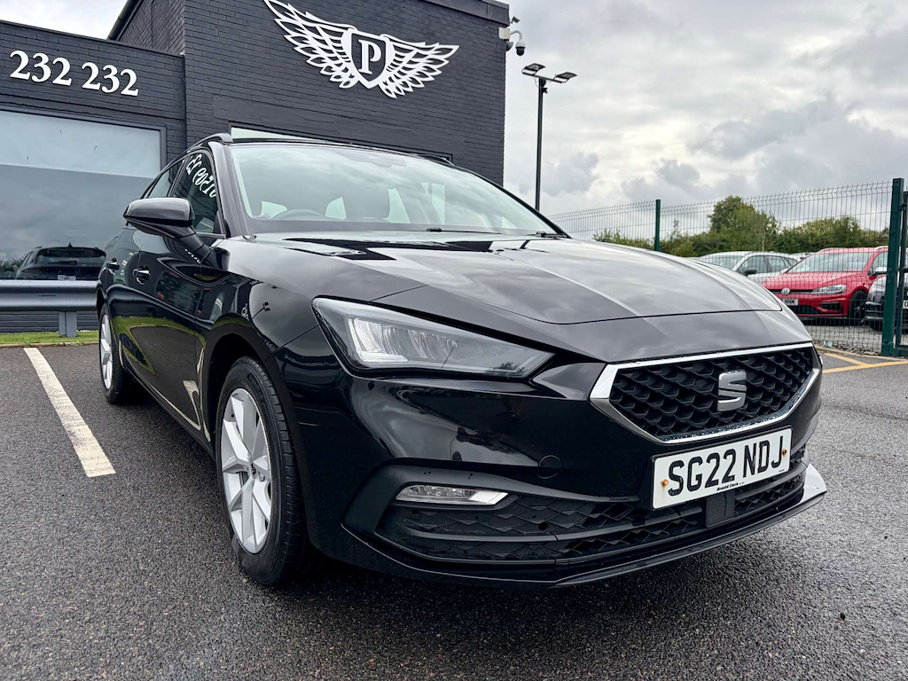 2022 SEAT Leon — image 2