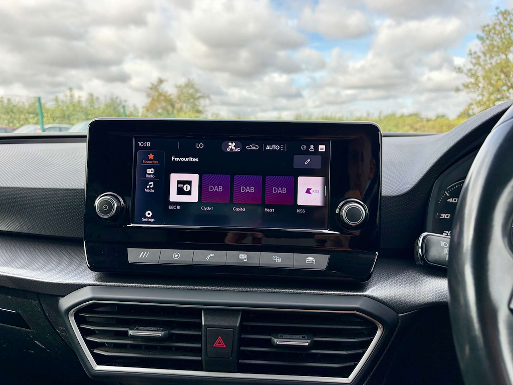 2022 SEAT Leon — image 39