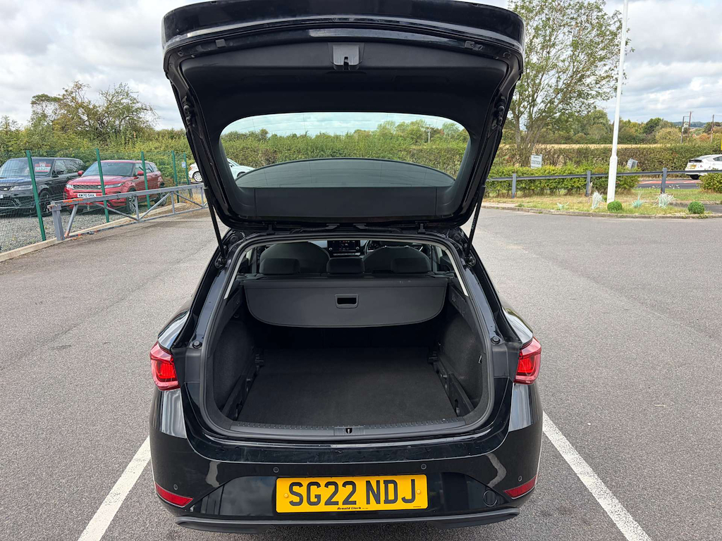 2022 SEAT Leon — image 23