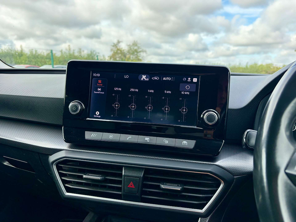 2022 SEAT Leon — image 44