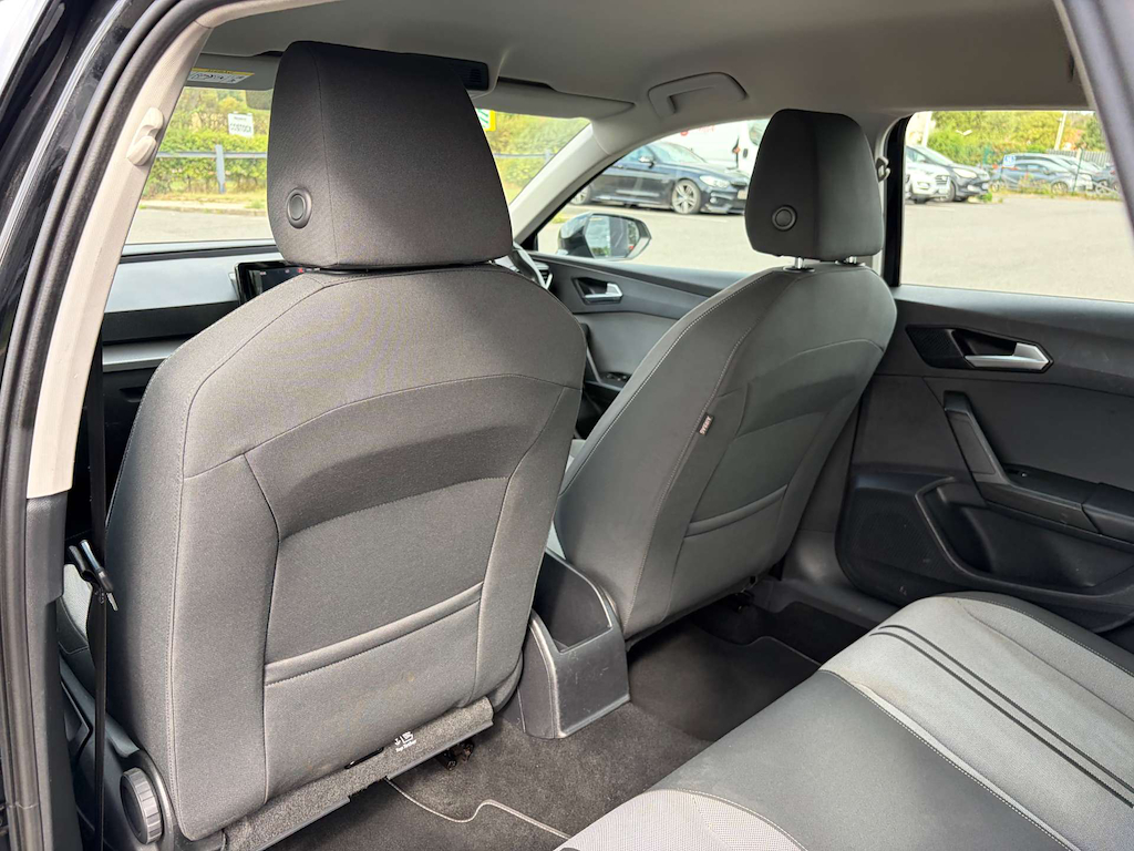 2022 SEAT Leon — image 21