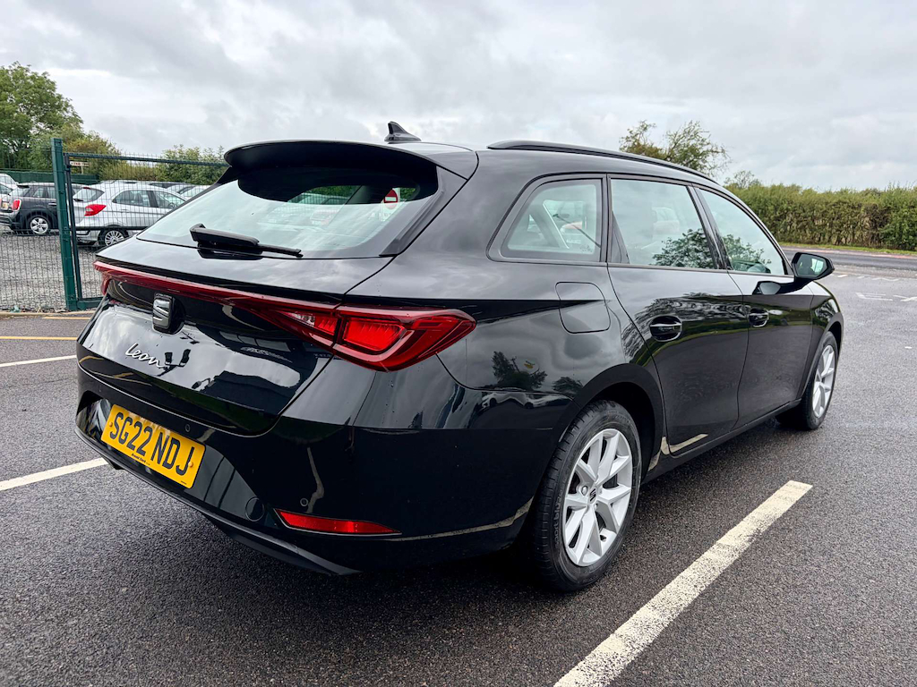 2022 SEAT Leon — image 9