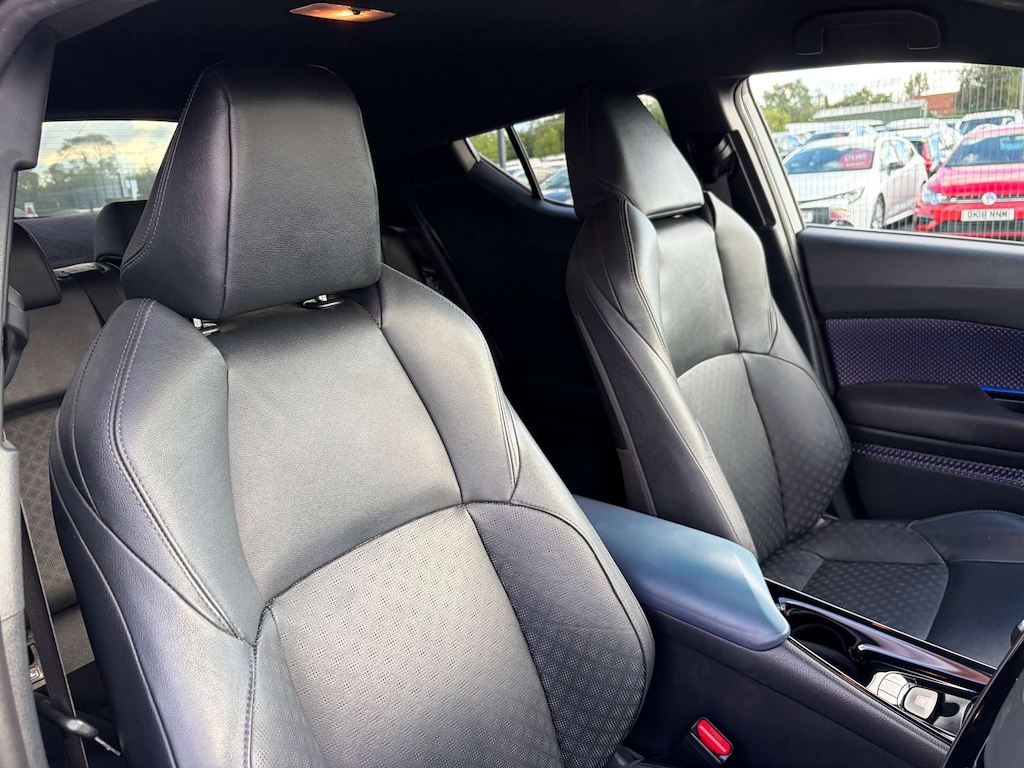 2018 Toyota C-HR — image 33