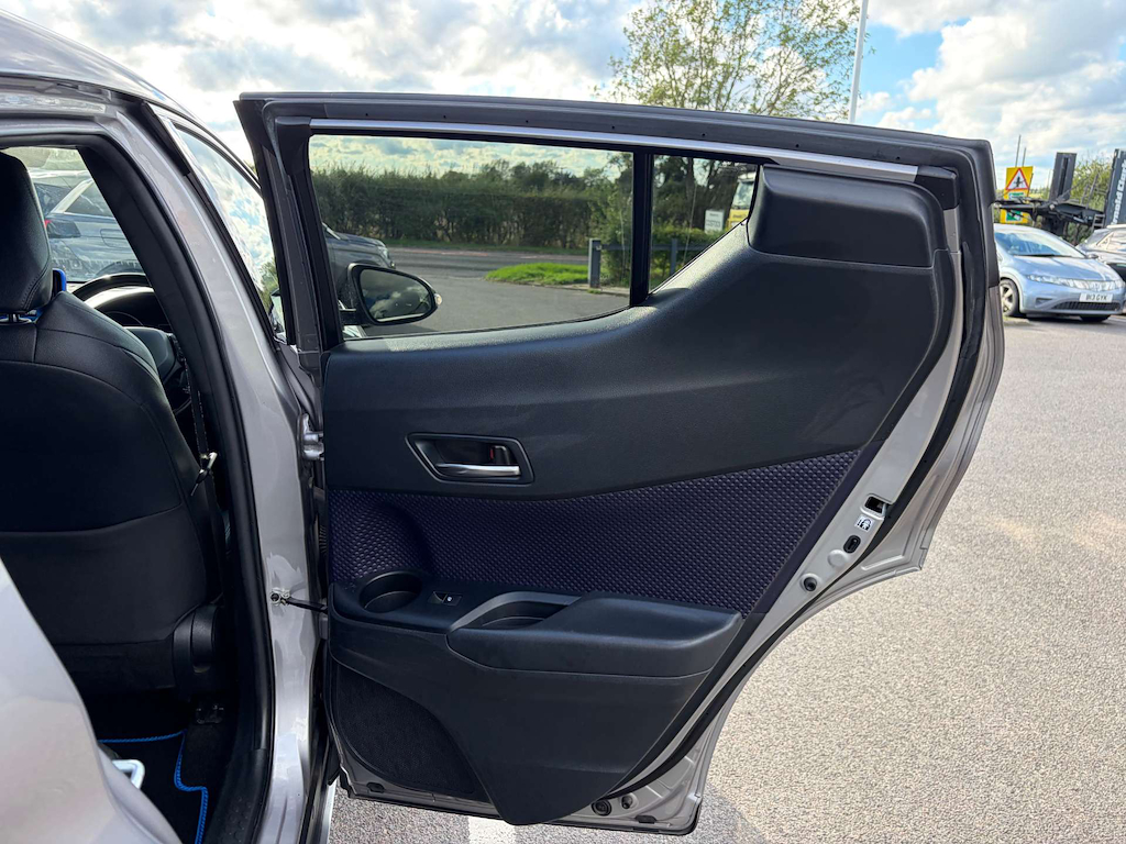 2018 Toyota C-HR — image 25