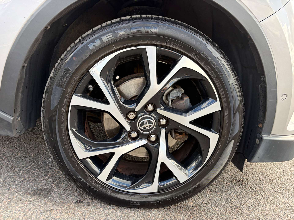 2018 Toyota C-HR — image 14