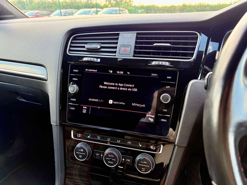 2019 Volkswagen Golf — image 46