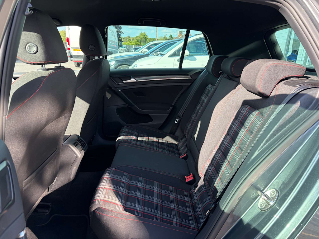 2019 Volkswagen Golf — image 20