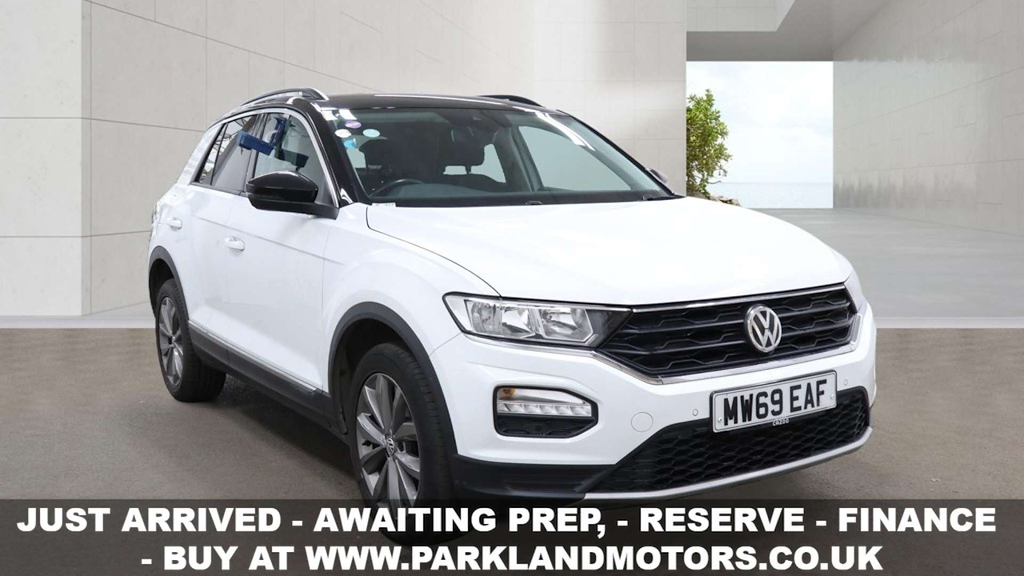 2019 Volkswagen T-Roc — image 1