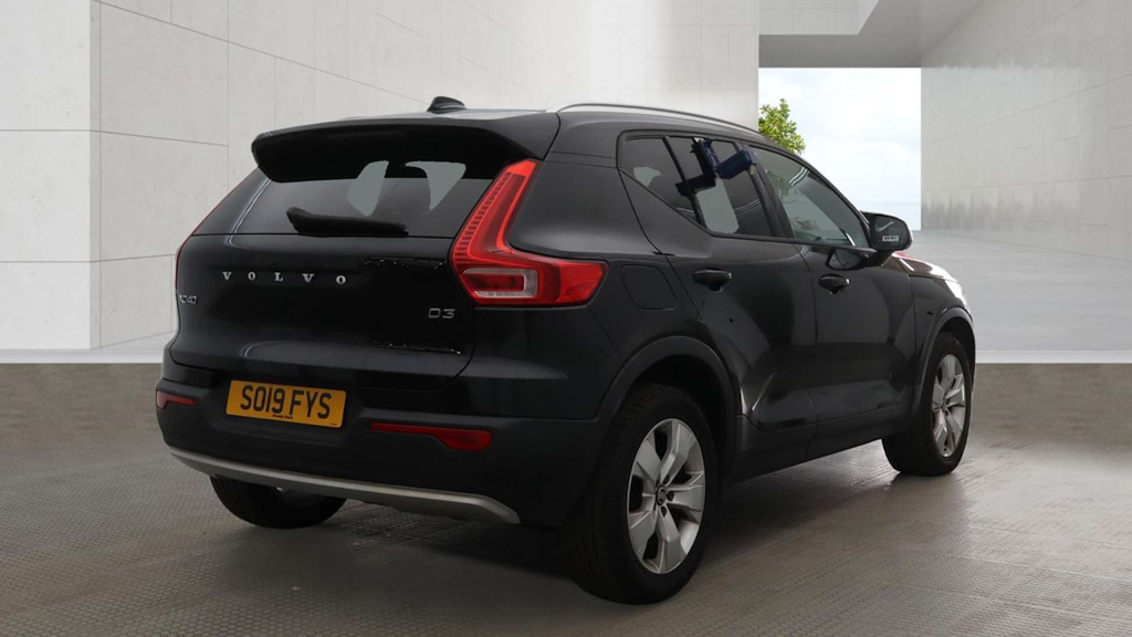 2019 Volvo XC40 — image 4