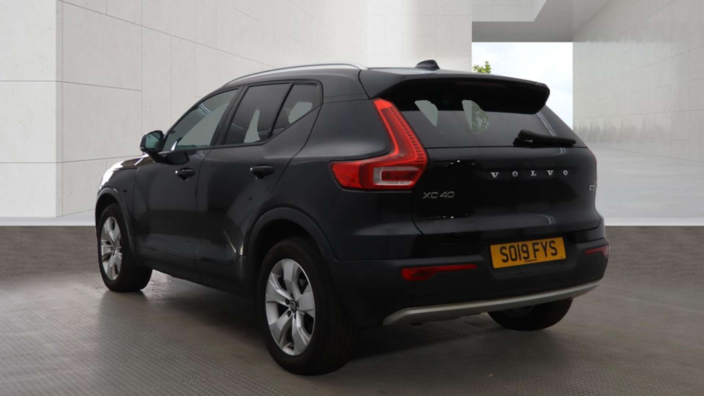 2019 Volvo XC40 — image 3