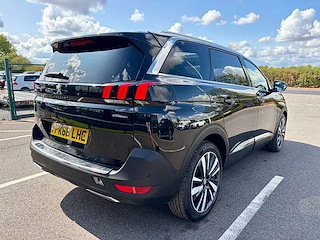 2018 Peugeot 5008 — image 32