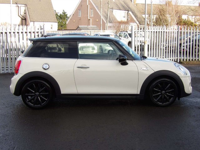 Used MINI Hatch in Larkhall, South Lanarkshire