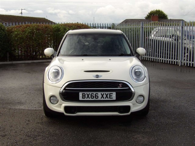 Used MINI Hatch in Larkhall, South Lanarkshire