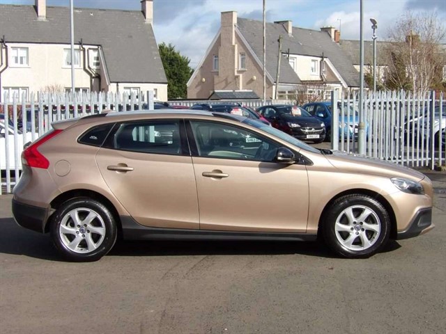 Used Volvo V40 Cross Country 