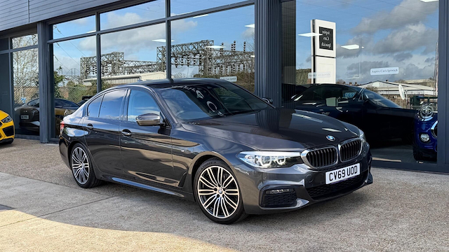 2019 5 SERIES 2.0 520D M SPORT AUTO EURO 6 S S 4DR 16,998 16,998... photo