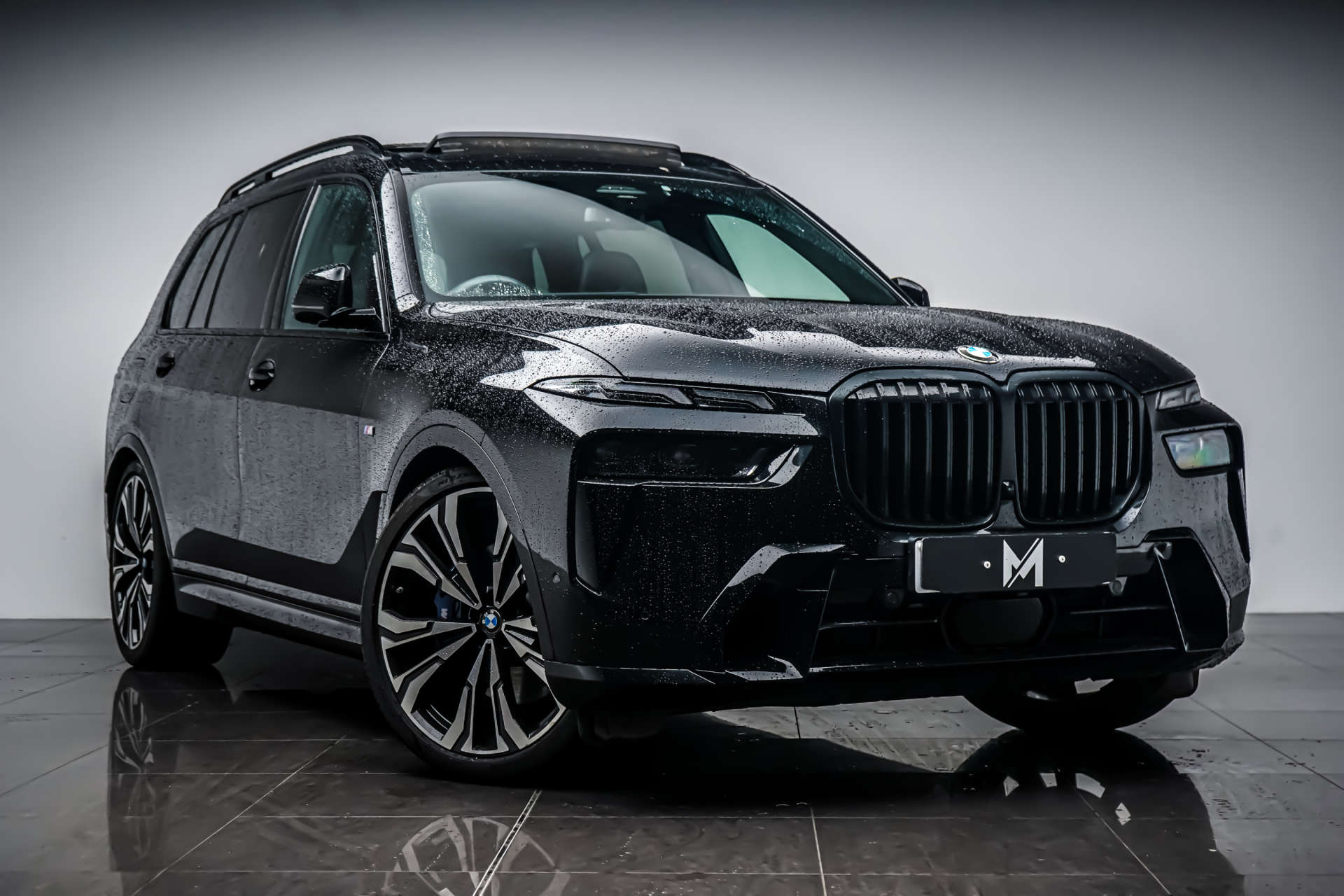 2023 BMW X7